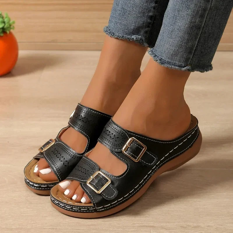 Black Sandals Women in Black#colour_black