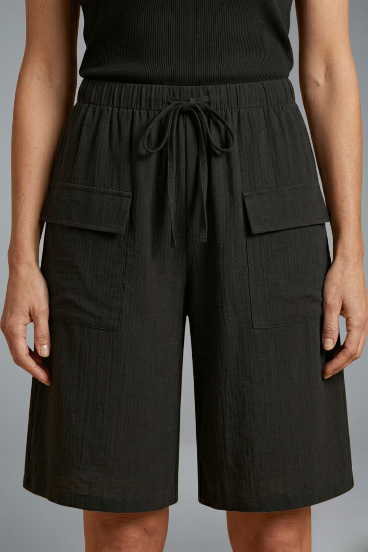 Shorts Women Crinkled Cotton Bermuda | Drawstring Waist and Flap Pockets in Black#colour_black