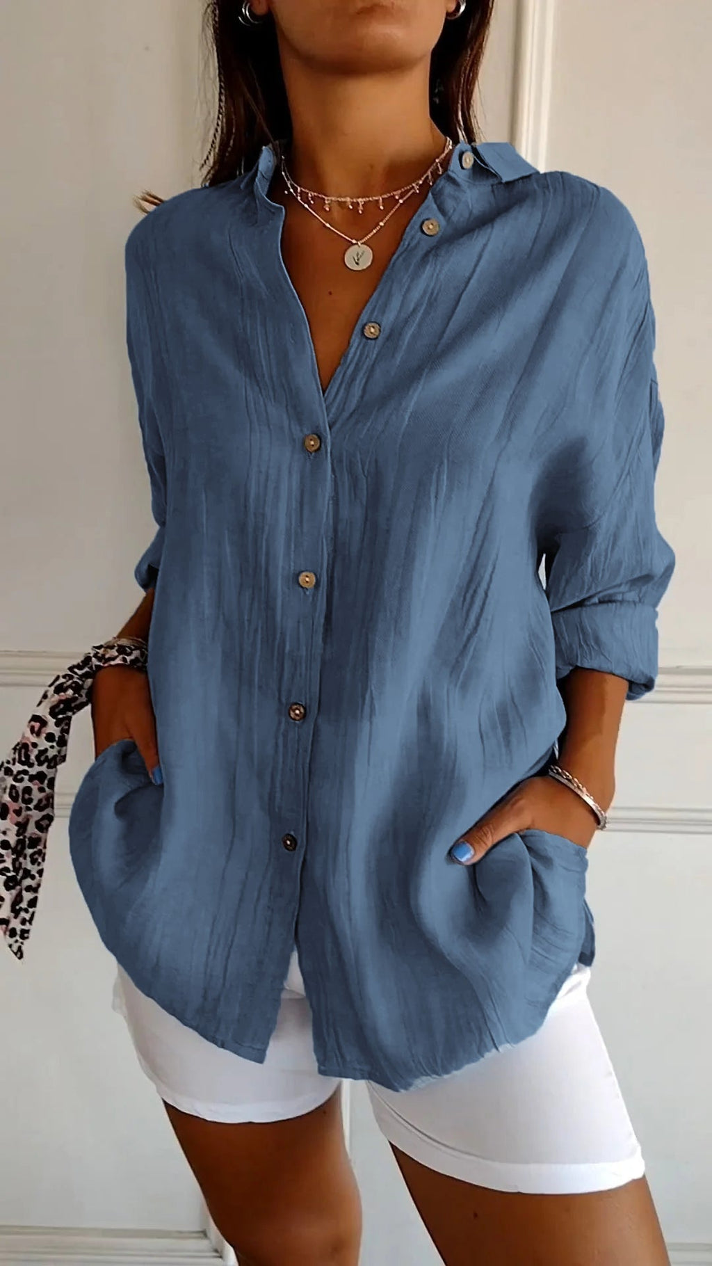 Shirts Women with Oversized Fit in Navy#colour_navy