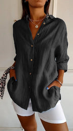 Shirts Women with Oversized Fit in Black#colour_black