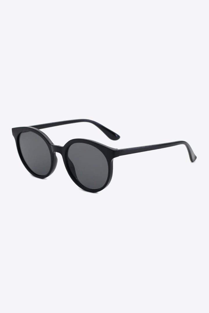 Sunglasses Women Round Frame UV400 | Gradient Tinted Lenses in Black#colour_black