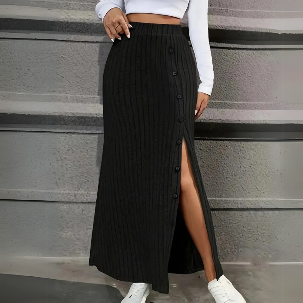 Long Skirts Women with Slim Cut in Black#colour_black