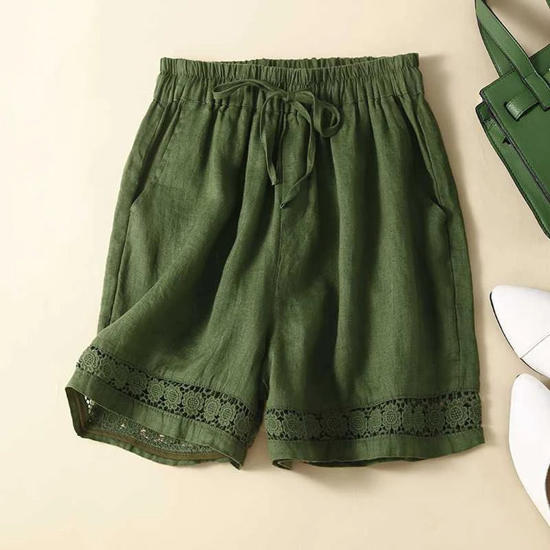 Shorts Embroidered Relaxed | Elastic Waist Scalloped Hem in Green#colour_green